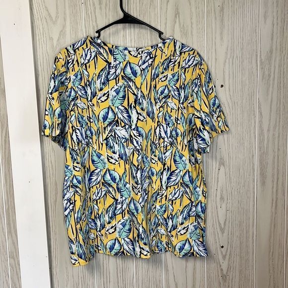 Coral Bay XL short sleeve shirt. Yellow with blue leaf print - Picture 6 of 6